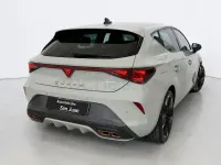 Usado Cupra Leon 204 CV (150 kW) 2025 Gris / plata Berlina