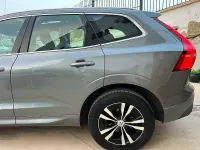 Usado Volvo XC60 Momentum 190 CV (139 kW) 2020 Gris / plata SUV
