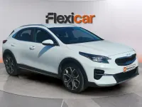 Usado Kia XCeed 120 CV (88 kW) 2022 Blanco SUV
