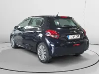 Usado Peugeot 208 Allure 82 CV (60 kW) 2016 Azul Utilitario
