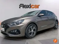Usado Hyundai i30 110 CV (80 kW) 2023 Marrón Utilitario