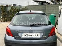 Usado Peugeot 207 70 CV (51 kW) 2007 Gris / plata Berlina