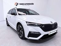 Usado Skoda Octavia RS 200 CV (147 kW) 2023 Blanco Familiar