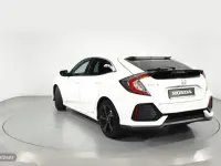 Usado Honda Civic Elegance 129 CV (94 kW) 2019 Blanco Berlina