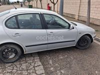 Usado Seat Toledo Stella 110 CV (80 kW) 1999 Gris / plata Berlina