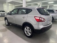 Usado Nissan Qashqai Premium Edition 150 CV (110 kW) 2011 Gris / plata SUV