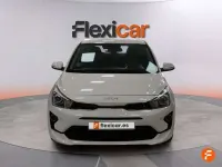 Usado Kia Rio 101 CV (74 kW) 2023 Blanco Berlina