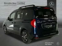 Nuevo Mercedes 200 44 kW (61 CV) 2025 Azul Familiar