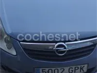 Usado Opel Corsa Cosmo 90 CV (66 kW) 2009 Gris / plata Utilitario