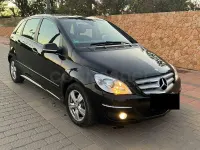 Usado Mercedes B200 136 CV (100 kW) 2011 Negro Utilitario