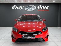 Usado Kia Ceed Style 120 CV (88 kW) 2023 Granate Utilitario