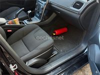 Usado Volvo V40 Momentum 120 CV (88 kW) 2016 Negro Berlina