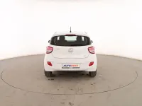 Usado Hyundai i10 Style 87 CV (63 kW) 2014 Blanco Utilitario