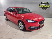 Usado Seat Leon Style 110 CV (80 kW) 2021 Rojo Berlina