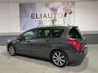 Usado Peugeot 308 SW Family 112 CV (82 kW) 2012 Azul Familiar