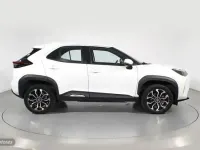 Usado Toyota Yaris Cross Active 116 CV (85 kW) 2023 Blanco SUV