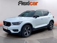 Usado Volvo XC40 Momentum 163 CV (119 kW) 2021 Blanco SUV