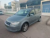 Usado VW Touran Edition 105 CV (77 kW) 2008 Gris / plata Monovolumen