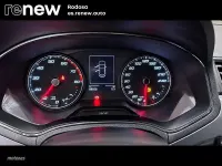 Usado Seat Ibiza Style 75 CV (55 kW) 2018 Rojo Utilitario