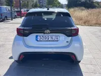 Usado Toyota Yaris Hybrid Plus 116 CV (85 kW) 2026 Blanco Berlina