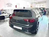 Usado VW Golf VIII GTE 245 CV (180 kW) 2022 Gris / plata Berlina