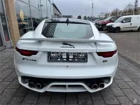 Usado Jaguar F-Type R 575 CV (422 kW) 2020 Blanco Coupe