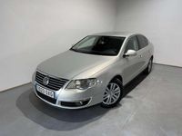 Usado VW Passat Advance 140 CV (102 kW) 2010 Gris / plata Berlina