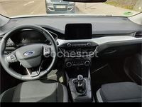 Usado Ford Focus Trend 125 CV (91 kW) 2018 Blanco Berlina