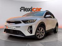Usado Kia Stonic 101 CV (74 kW) 2022 Blanco SUV