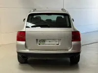 Käytetty Porsche Cayenne S 340 HP (250 kW) 2002 Harmaa Katumaasturi