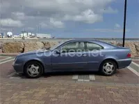 Usado Mercedes CLK230 Avantgarde 193 CV (141 kW) 1999 Violeta / lila Coupe