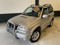 Usado Suzuki Grand Vitara 110 CV (80 kW) 2005 Gris / plata SUV