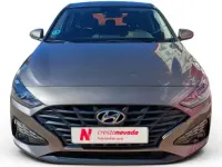 Usado Hyundai i30 110 CV (80 kW) 2021 Gris Utilitario