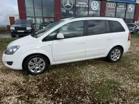 Usado Opel Zafira Family 125 CV (91 kW) 2012 Blanco Monovolumen