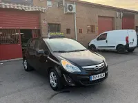 Usado Opel Corsa Selective 85 CV (62 kW) 2012 Negro Utilitario