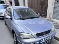 Usado Opel Astra Club 75 CV (55 kW) 2001 Gris / plata Berlina