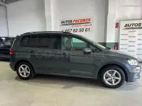 Usado VW Touran Sportline 122 CV (89 kW) 2021 Gris / plata Monovolumen