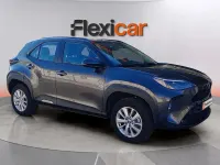 Usado Toyota Yaris Hybrid Active 116 CV (85 kW) 2025 Gris