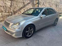 Usado Mercedes C220 170 CV (125 kW) 2005 Gris Berlina