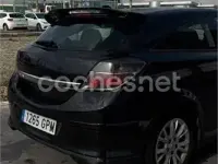 Usado Opel Astra GTC Sport 110 CV (80 kW) 2009 Negro Berlina