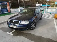 Usado Skoda Superb Comfort 130 CV (95 kW) 2004 Azul Berlina