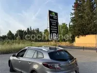 Usado Renault Mégane GrandTour Dynamique 105 CV (77 kW) 2010 Gris / plata Familiar