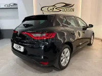 Usado Renault Mégane IV LIMITED 140 CV (102 kW) 2019 Negro Berlina
