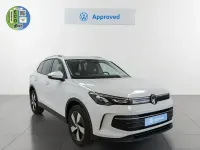 Begagnad VW Tiguan Life 150 HK (110 kW) 2024 Vit SUV