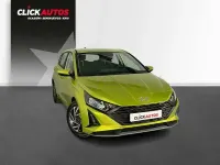 Usado Hyundai i20 84 CV (61 kW) 2024 Verde Utilitario