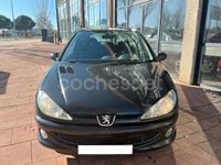 Usado Peugeot 206 90 CV (66 kW) 2006 Negro Berlina