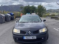 Usado Renault Mégane Cabriolet Dynamique 135 CV (99 kW) 2007 Gris / plata Descapotable