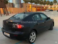 Usado Mazda 3 Sportive 109 CV (80 kW) 2007 Negro Berlina