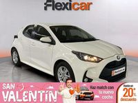 Usado Toyota Yaris Hybrid Business Edition 116 CV (85 kW) 2021 Blanco Berlina