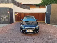 Usado Opel Astra Sport 180 CV (132 kW) 2010 Negro Berlina